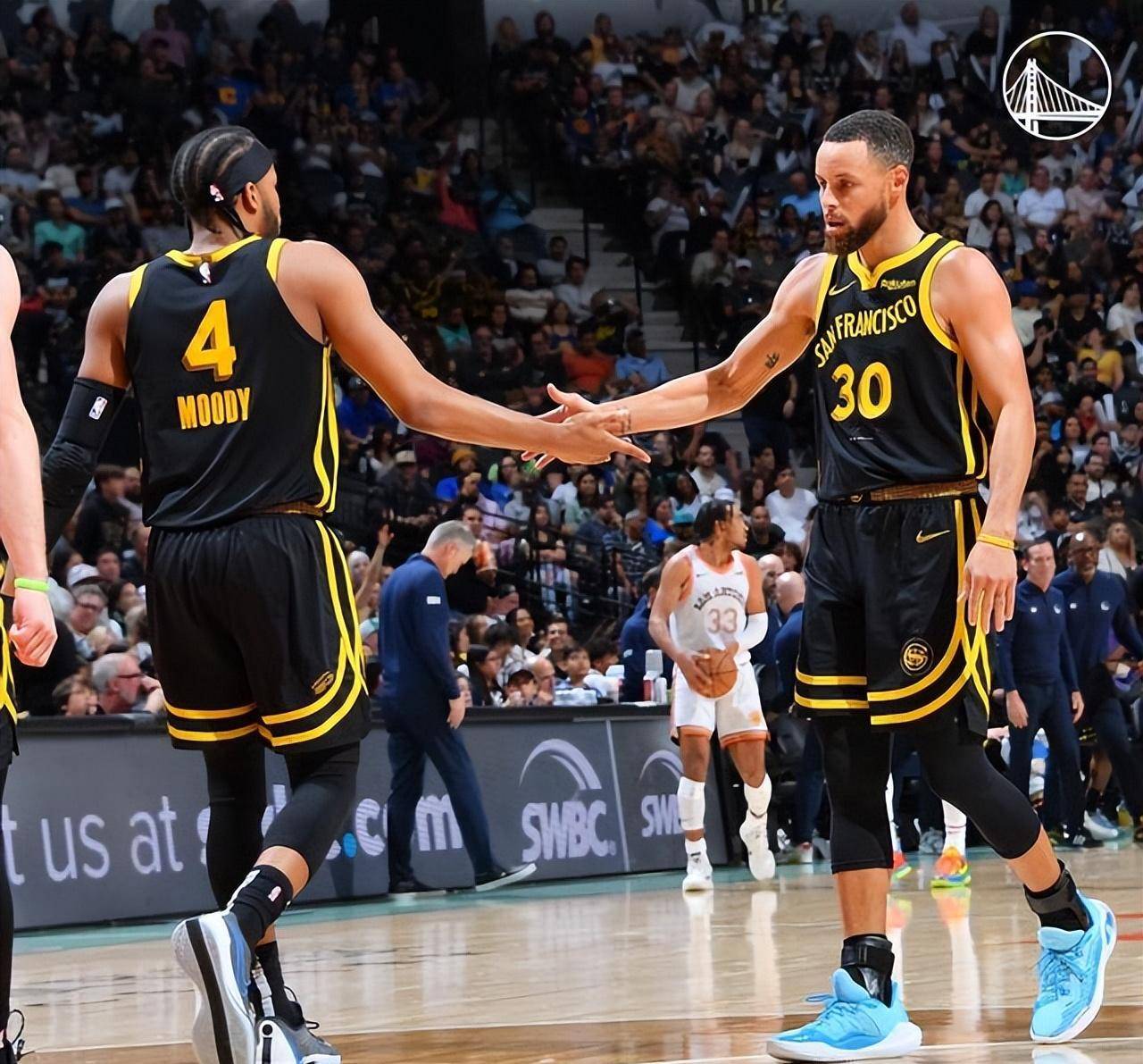 包含马刺主场上演逆转好戏，终结对手的词条