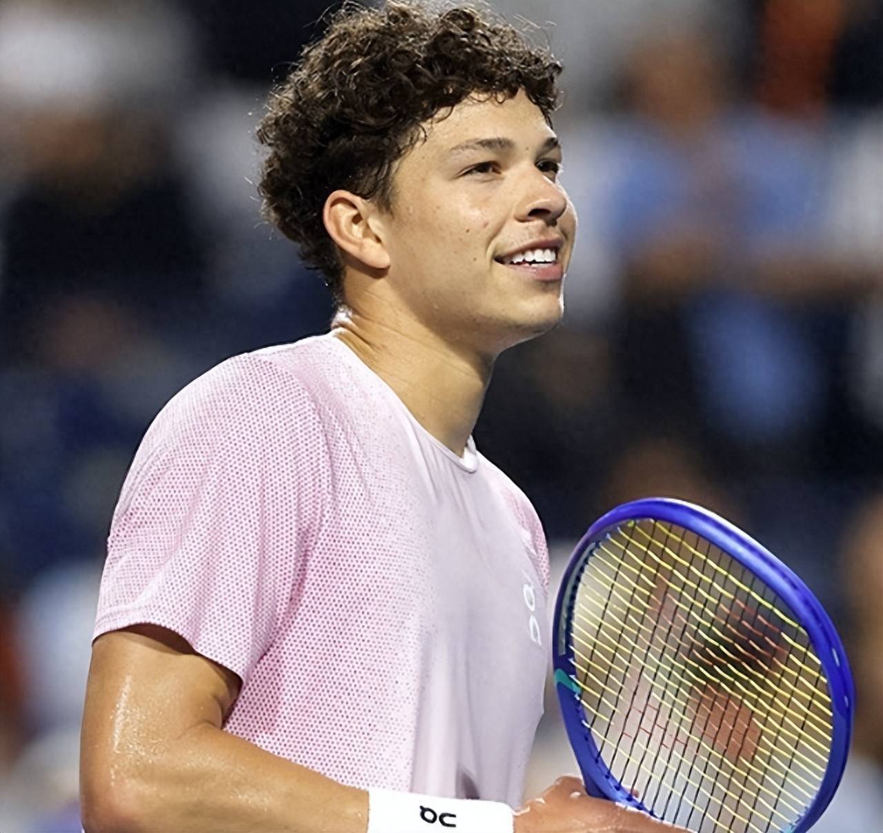 魔术师球探发现潜力新秀意大利天才的简单介绍