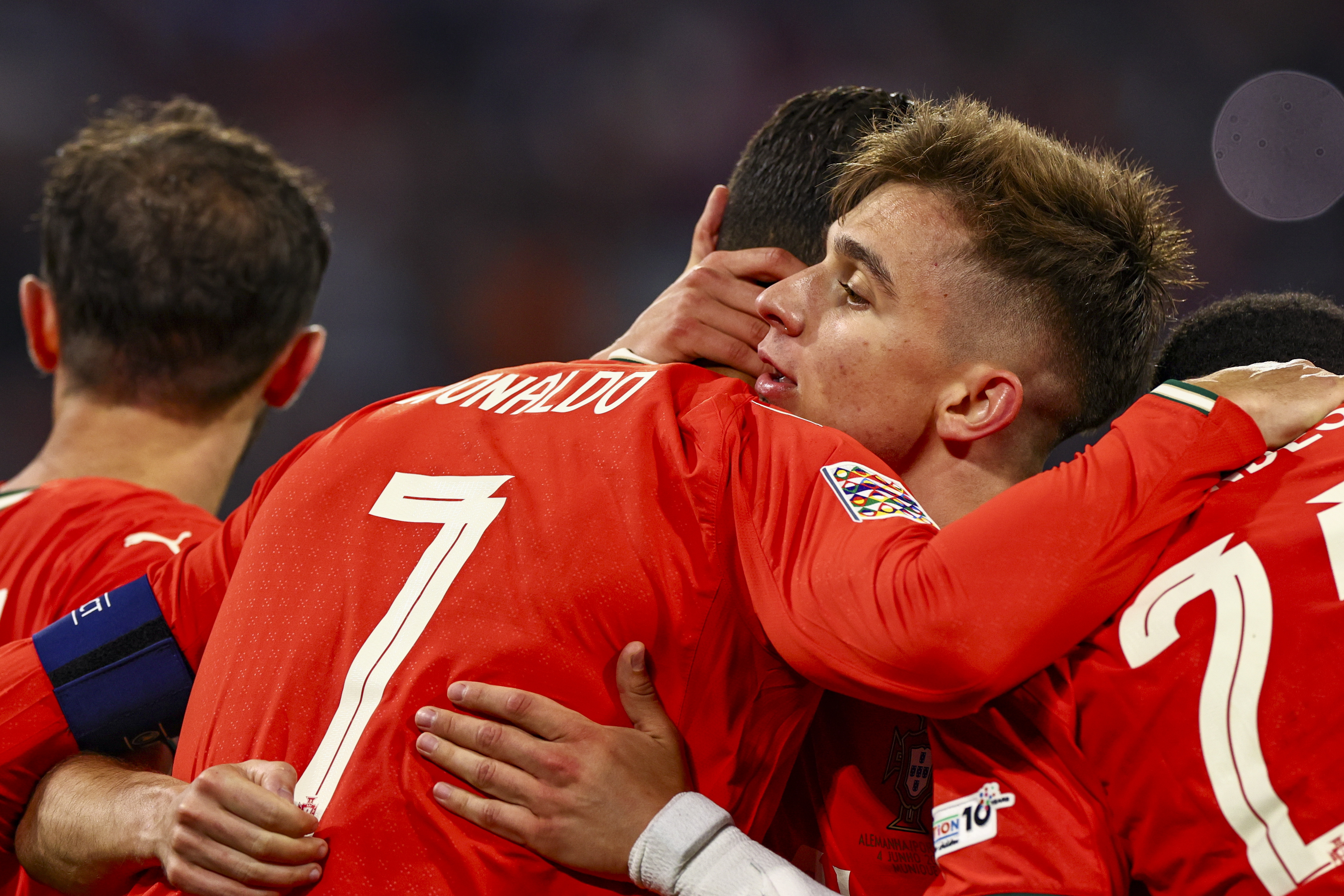 葡萄牙胜奥地利，提前晋级欧锦赛！