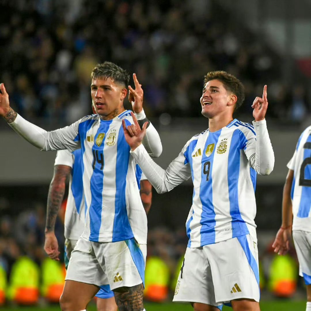 国际足球比赛阿根廷队遭遇失利