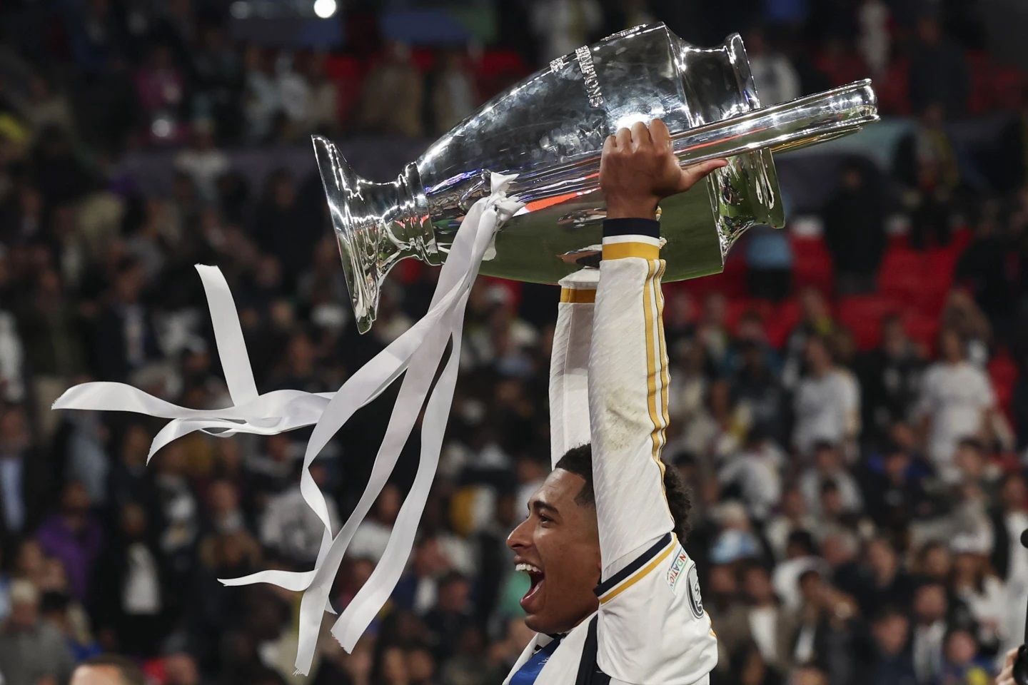 英格兰足球队斩获胜利在国际比赛中表现出色 英格兰足球队斩获胜利在国际比赛中表现出色