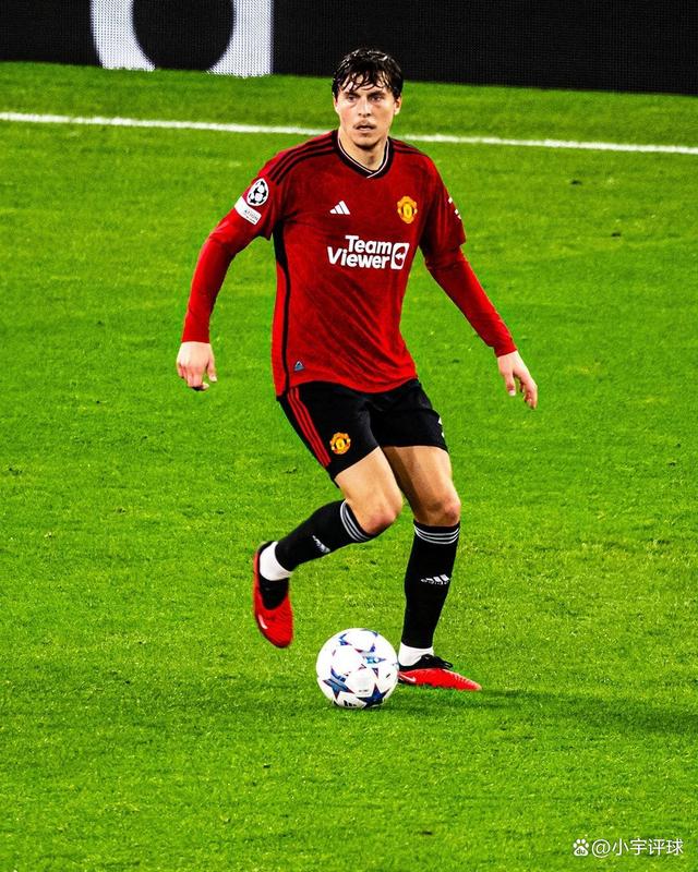 弗雷堡球员团结一致,克服困难取得胜利的简单介绍 弗雷堡球员团结一致,克服困难取得胜利的简单介绍