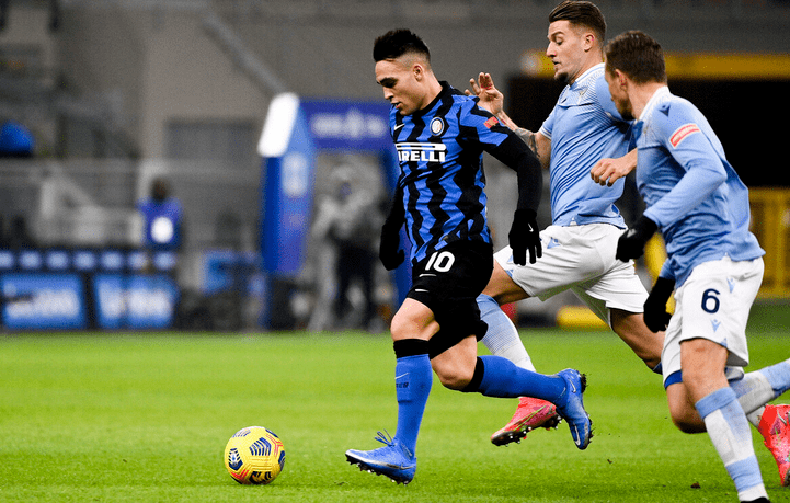 波兰前锋机警出击，点球绝杀赢得胜利的简单介绍