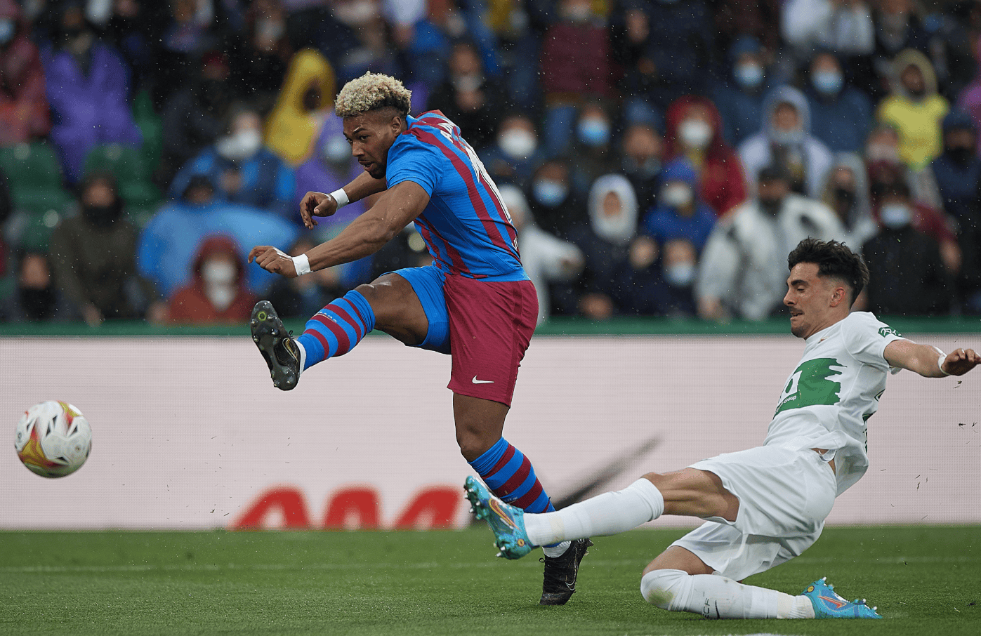 巴萨鏖战马德里竞技，哈弗茨关键制胜的简单介绍