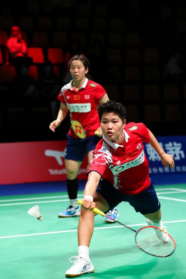 泰国队轻取中国队，黄鸭组合状态火热的简单介绍