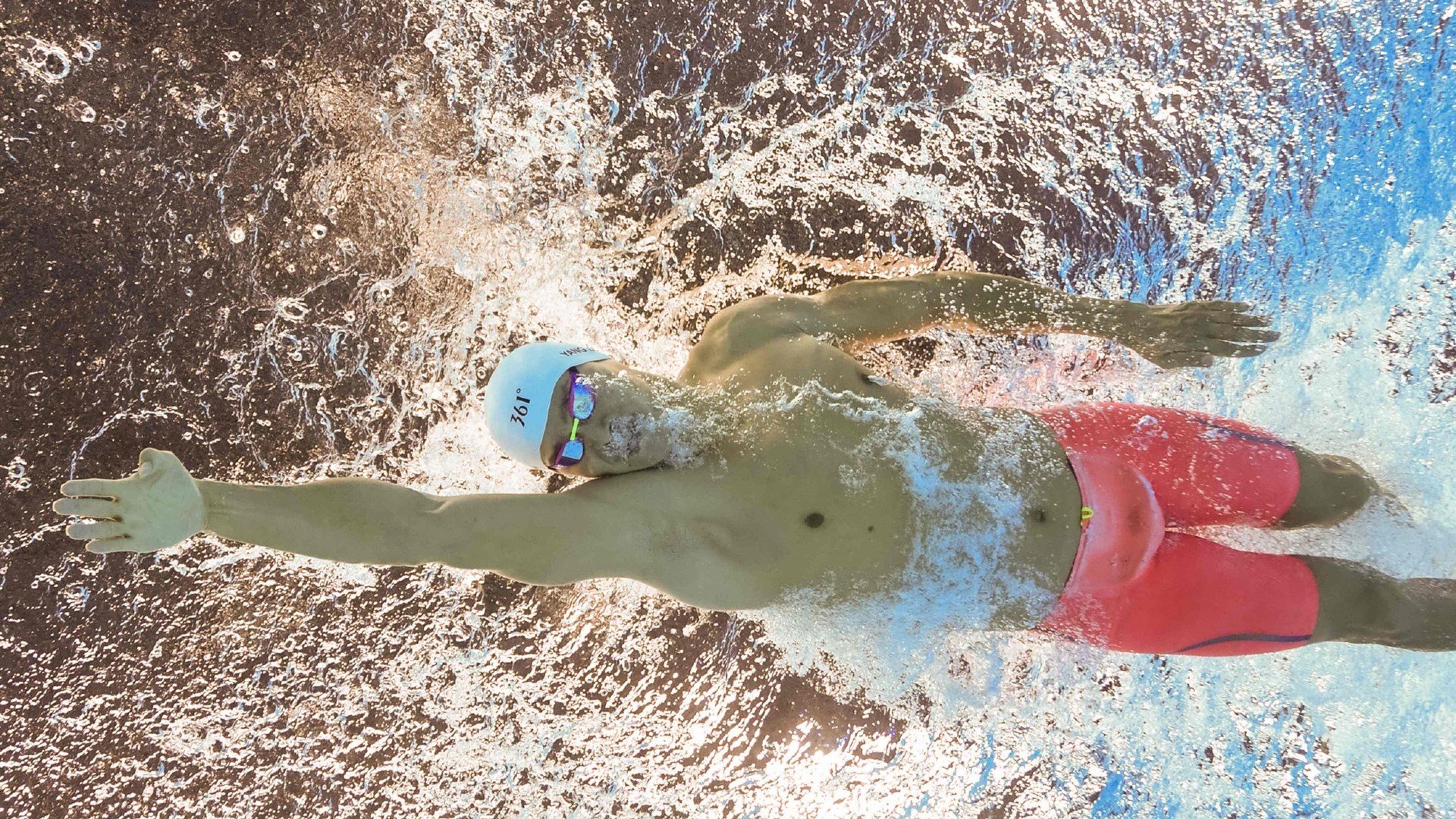 独舞安菲尔德，萨拉赫在欧冠半决赛之夜的末节接管